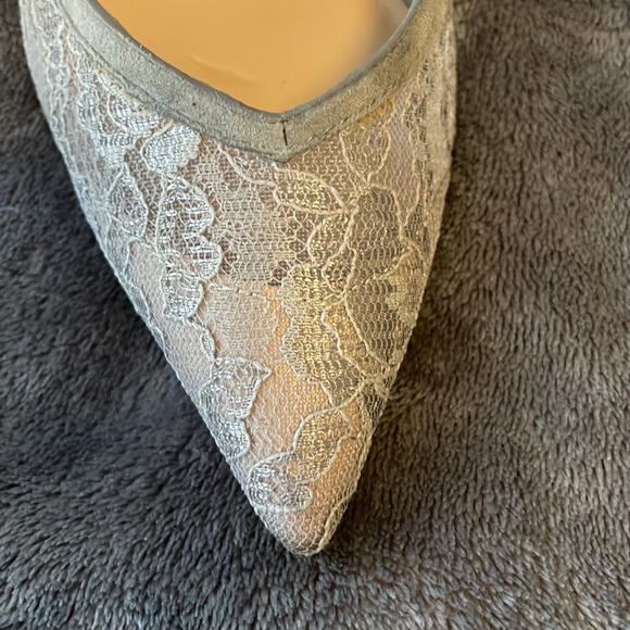 Banana Republic Lace Pumps - Picture 6 of 9